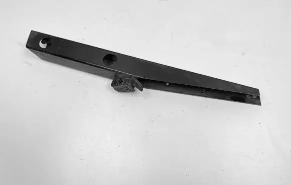 Audi A2 Fender mounting bracket 8Z0805092A