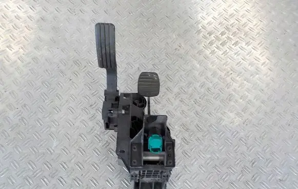 Renault Trafic III (X82) Pedal assembly 93459474