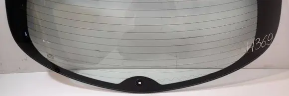Nissan Pulsar Rear side window 00000066
