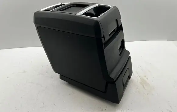 Chrysler Grand Voyager V Cup holder back