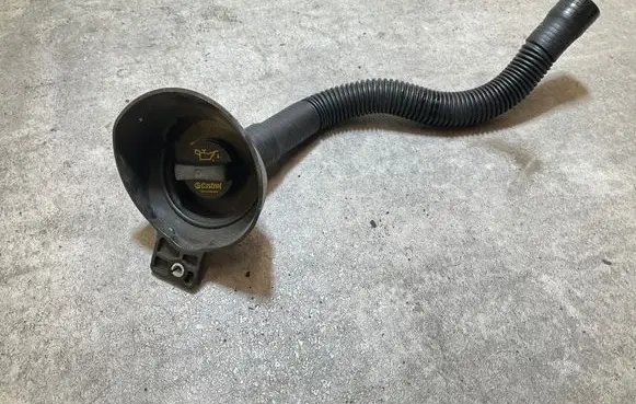 Ford Transit Oil fill pipe 