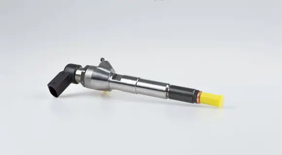 Nissan Juke I F15 Fuel injector 8200903034 A2C59513484