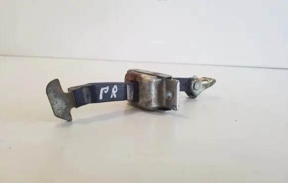 Toyota Hilux (AN120, AN130) Front door check strap stopper