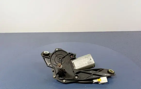 Nissan Primera Rear window wiper motor 28710AU500