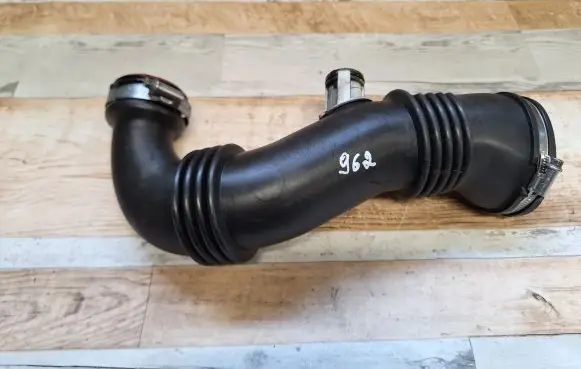 Citroen C4 I Picasso Intercooler hose/pipe 9656953680