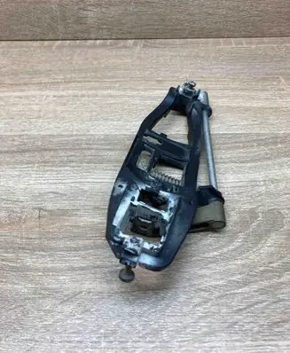 BMW 3 E46 Front door exterior handle/bracket 8253453