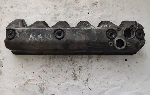 Volkswagen Transporter - Caravelle T4 Rocker cam cover 074103469F