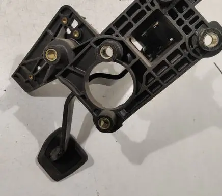 Renault Vel Satis Brake pedal 8200003537