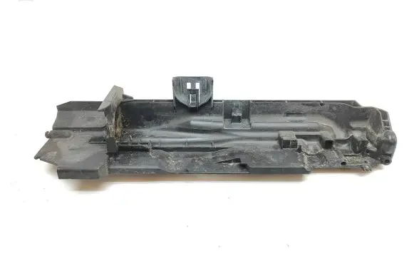 BMW 1 E81 E87 Radiator mount bracket 17107524914 11074810