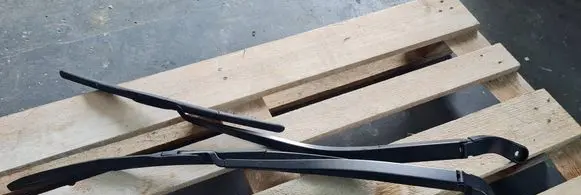 Chrysler Pacifica Front wiper blade arm