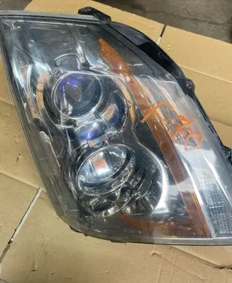 Cadillac CTS Headlight/headlamp 25897358