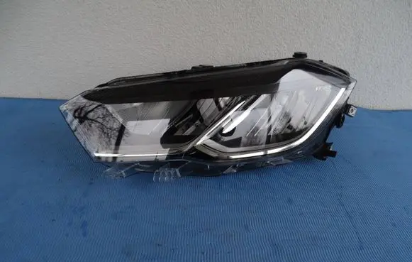 Volkswagen Polo VI Headlight/headlamp 2G1941005D