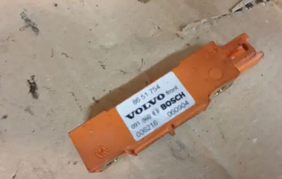 Volvo XC90 Airbag deployment crash/impact sensor 8651754