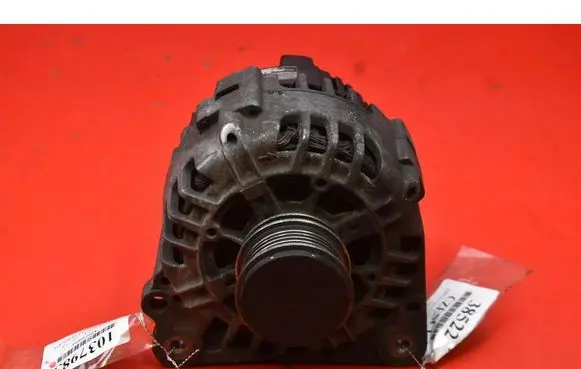 Volkswagen Golf IV Generator/alternator 038903023S