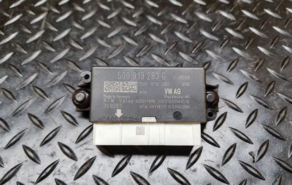 Skoda Superb B8 (3V) Parking PDC control unit/module 5Q0919283G 5Q0919283
