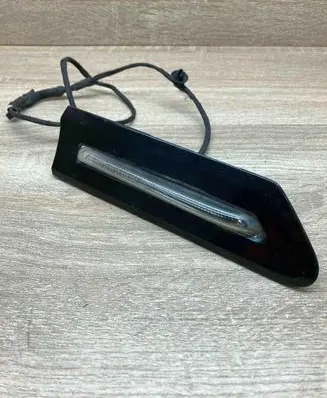 BMW 7 F01 F02 F03 F04 Front fender indicator light 7203371 WITHPLUG