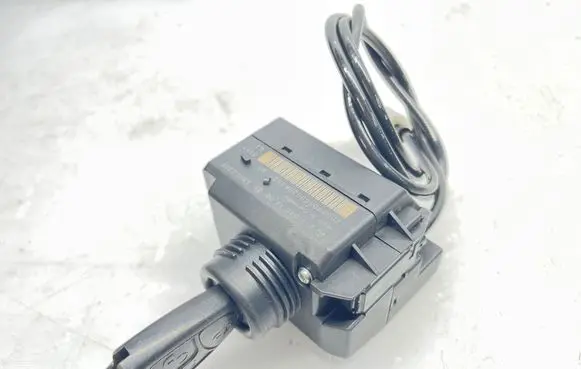Mercedes-Benz E W211 Ignition lock 2115451408