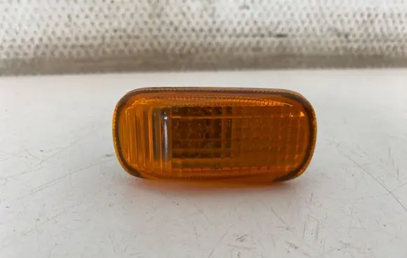 Honda Civic Front fender indicator light 6R016528 P1199