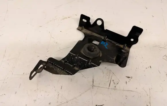 Dacia Duster II Air filter cleaner box bracket assembly D2WSPOR1 920422406R