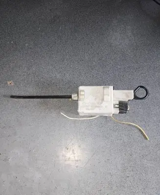Fuel tank cap lock