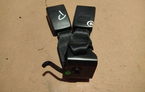 Alfa Romeo 159 Rear seatbelt buckle 1005017J93 071304465