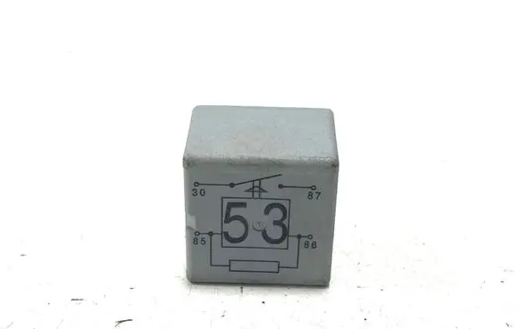 Volkswagen Golf VI Other relay 20240072 141951253B