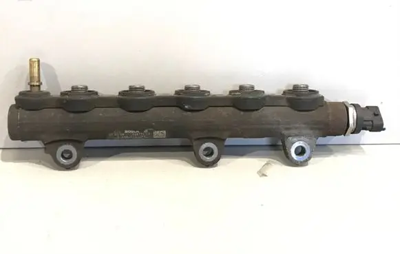 Renault Trafic II (X83) Fuel main line pipe 0445214153 8200661279