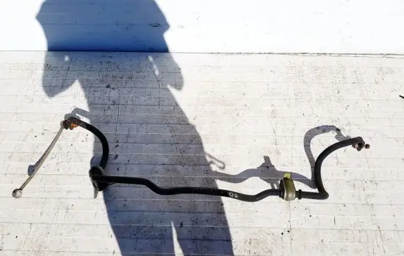 Front anti-roll bar/sway bar