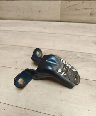 Hyundai i40 Front door upper hinge 
