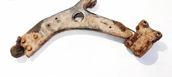 Ford Focus Front lower control arm/wishbone 