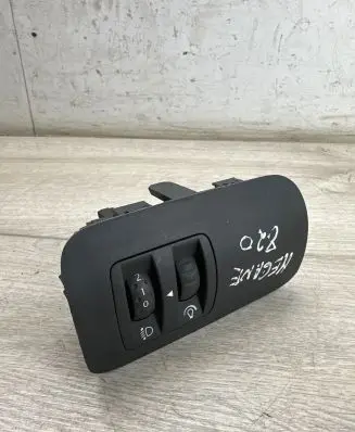 Renault Megane II Headlight level height control switch 8200176081 8200095495B