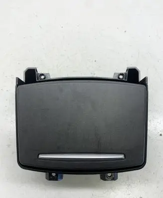 Cup holder front
