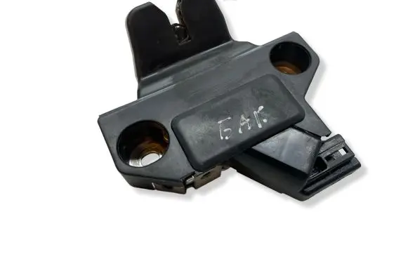 Toyota Corolla E140 E150 Tailgate/trunk/boot lock/catch/latch 20804