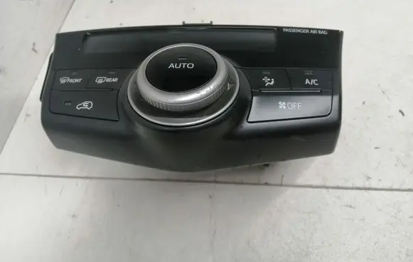 Toyota Prius+ (ZVW40) Multifunctional control switch/knob 5590047161 2370006642 37906B07