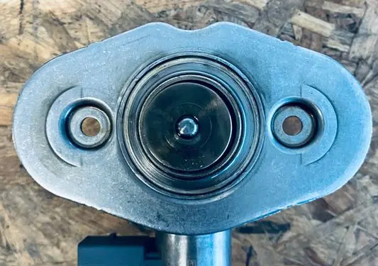 BMW 3 GT F34 Fuel injection high pressure pump 13517584461 0261520148