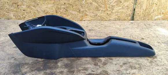 Audi A1 Center console 8X0863240 8X0863240A