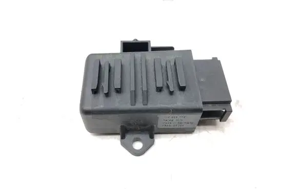 Skoda Superb B6 (3T) Seat heating relay 1K0959772