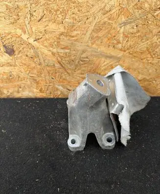 Porsche Macan (95B) Engine mounting bracket 8K0199307