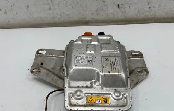 Jaguar I-Pace Voltage converter inverter J9D318K600AG