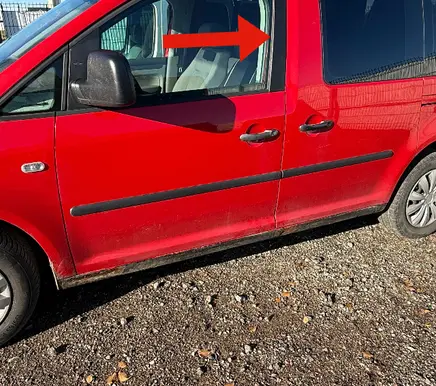 Volkswagen Caddy Front door glass trim molding 2K0837901