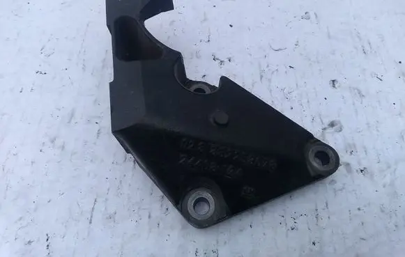 Opel Combo C Engine mounting bracket 24463124 028332253673