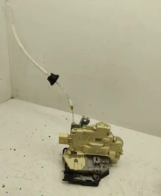 Audi Q7 4L Front door lock CZ3C2837015A