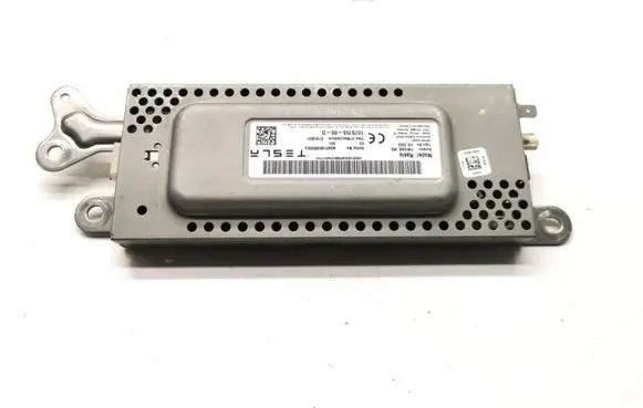 Tesla Model 3 Other control units/modules 1079755-00-D