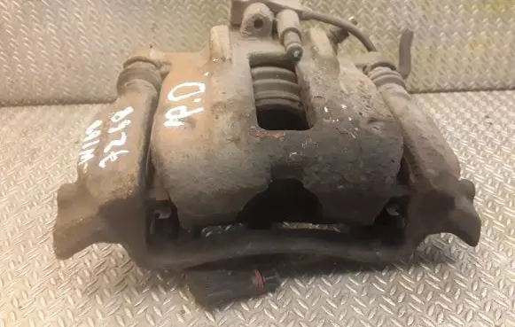 Mercedes-Benz A W168 Front brake caliper