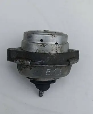 BMW X5 E53 Engine mount bracket 6758444