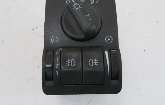 Opel Zafira A Light switch 09133249