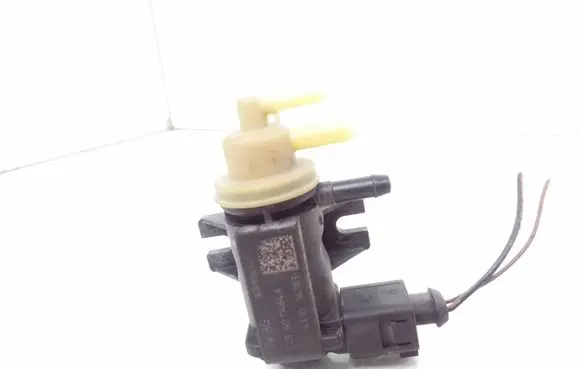 Volkswagen Golf VI Turbo solenoid valve 1K0906627B