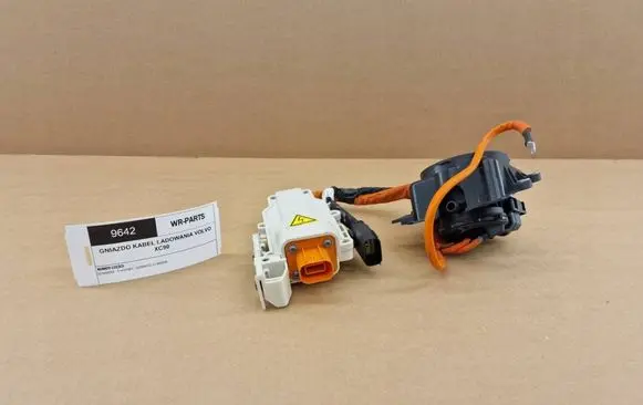 Volvo XC90 Electric car charge socket 32340092 31407067 32266632