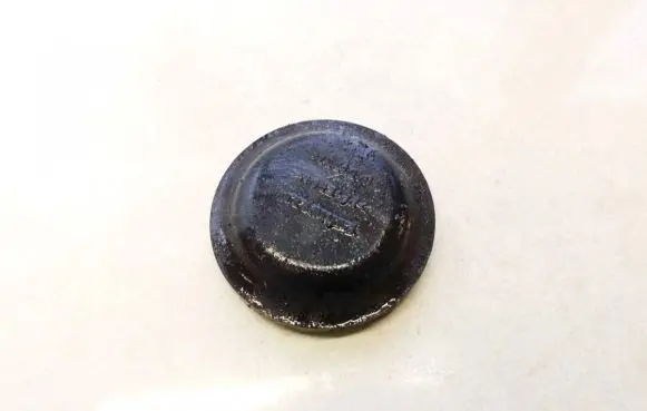 Headlight/headlamp dust cover