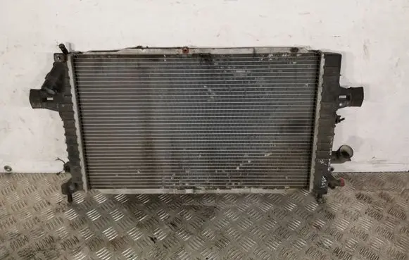 Opel Astra H Coolant radiator